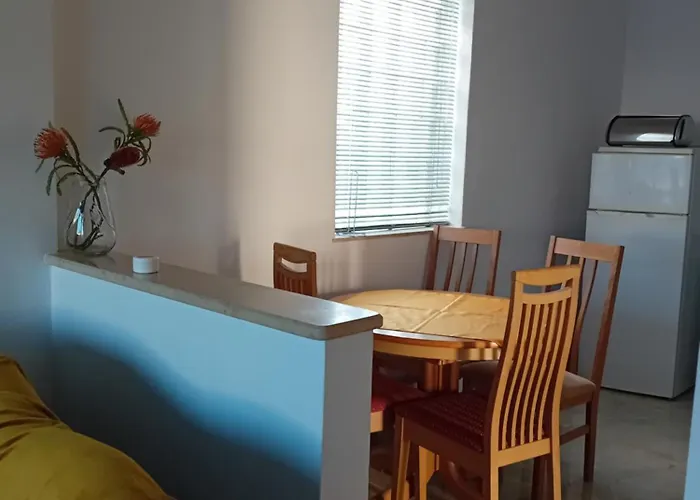 بيت للعطل Tina