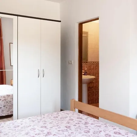 Tina Casa de Férias